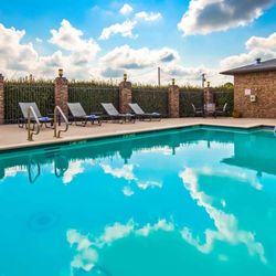 Best Western Plus Sand Bass Inn & Suites - Outdoor Pool