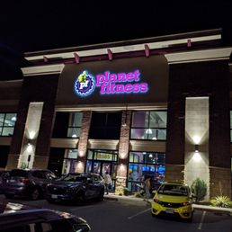 3:45am one of the larger Planet Fitness locations I've been too. 3:45am one of the larger Planet Fitness locations I've been too.
