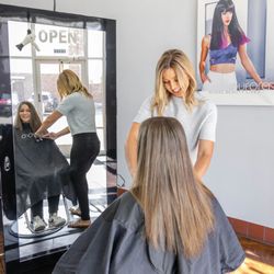 A Nu Do Salon