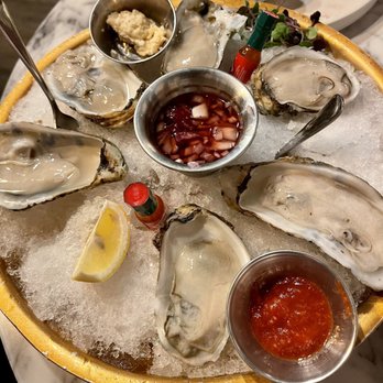 Korner 67 - Oyster plate - Cocktail Bars Near Me - Miami Lakes, Florida