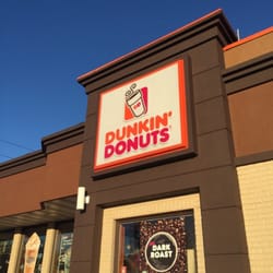 Dunkin' - Main entrance