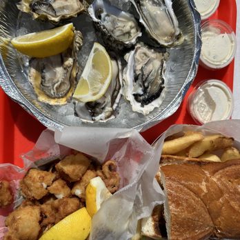 Barbara's Fishtrap - Oysters, Dungeness Crab Sandwich, and Coastside Calamari - Seafood Near Me - Half Moon Bay, California Barbara's Fishtrap - Oysters, Dungeness Crab Sandwich, and Coastside Calamari - Seafood Near Me - Half Moon Bay, California