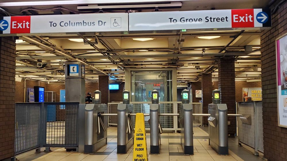 PATH STATION GROVE STREET Updated September 2024 23 Photos & 22