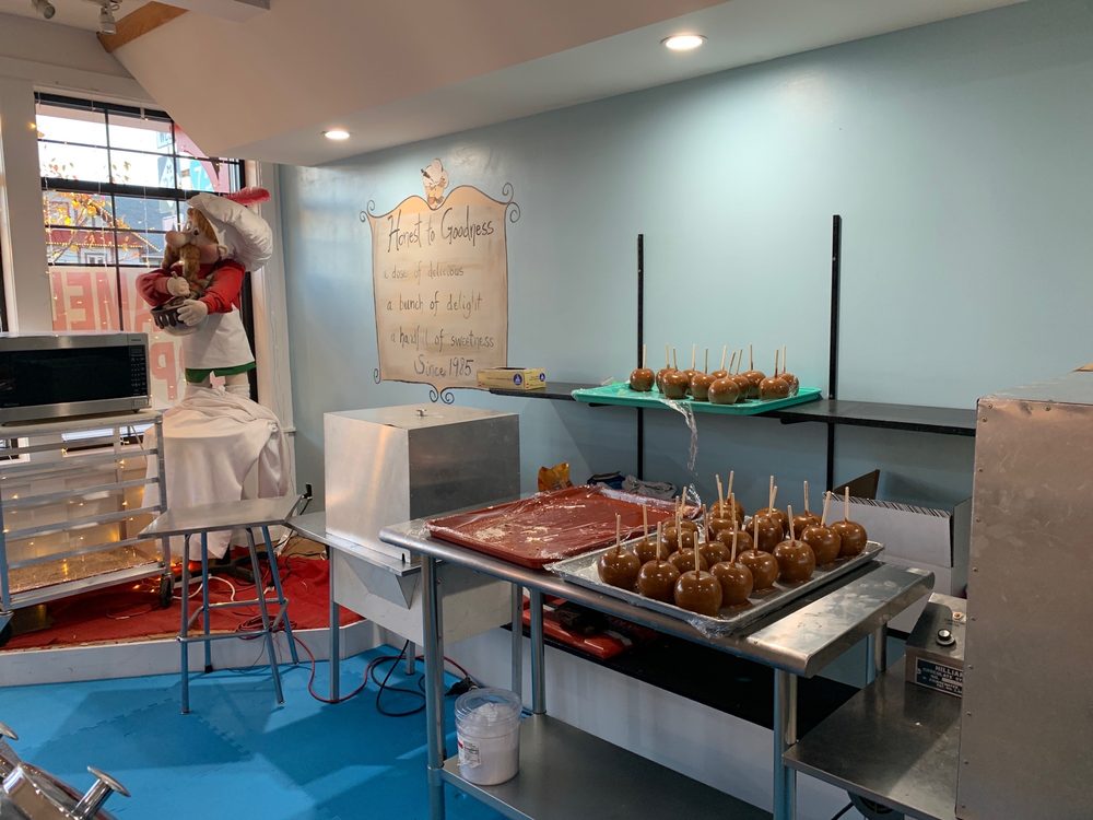 ALPINE CHOCOLAT HAUS Updated September 2024 63 Photos & 60 Reviews