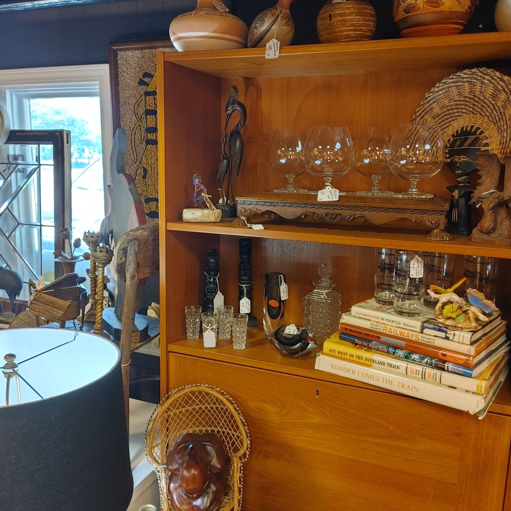 The Corner Bazaar - Used, Vintage & Consignment Near Me - Indianapolis, Indiana