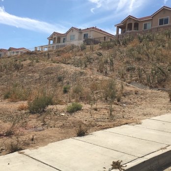 Greenleaf Tree Service & Landscaping - Before: Back hillside - Masonry/Concrete Near Me Greenleaf Tree Service & Landscaping - Before: Back hillside - Masonry/Concrete Near Me