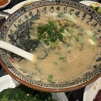 Paradise Dynasty - Noodles with mustard, collard greens - Chinese Near Me - Glendale, California