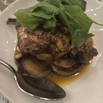 Hippo - Chicken - American Near Me - Los Angeles, California