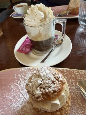 La Capitainerie by null