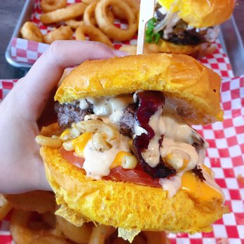 Gladiator Burger & Steak - Mac and cheese burger - Burgers Near Me - Mississauga, Ontario Gladiator Burger & Steak - Mac and cheese burger - Burgers Near Me - Mississauga, Ontario