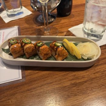 Hudson House - Crispy tuna rice - Bars Near Me - Dallas, Texas Hudson House - Crispy tuna rice - Bars Near Me - Dallas, Texas