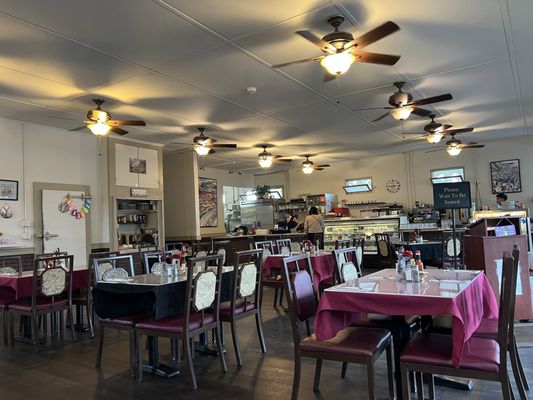 Kula Bistro by null