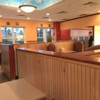 Serpico Pizza & Pasta - Serpico Pizza & Pasta (dining room) - Pizza Near Me - Sparks Glencoe, Maryland