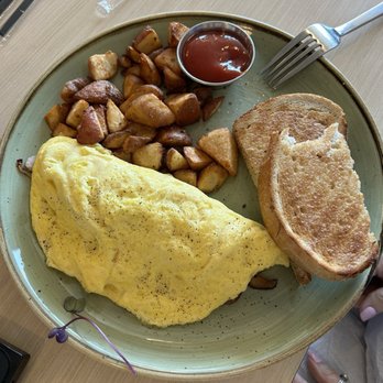 Orchid Brunch - Mushroom omelette - Breakfast & Brunch Near Me - Livonia, Michigan Orchid Brunch - Mushroom omelette - Breakfast & Brunch Near Me - Livonia, Michigan