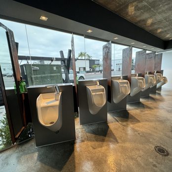insideOUT - Who designed this? I wanna kiss him!!! Love love love it - Lounges Near Me - San Diego, California