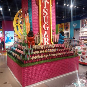 It'Sugar - Candy Stores Near Me - Chicago, Illinois