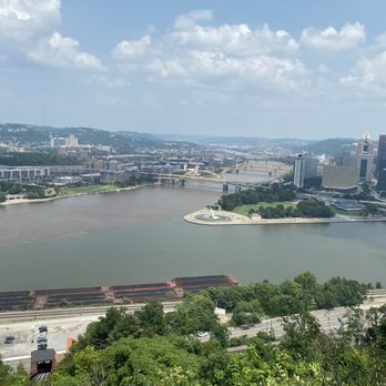 Duquesne Incline - Landmarks & Historical Buildings Near Me - Pittsburgh, Pennsylvania