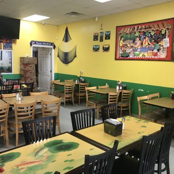 Kelly Pupuseria - Dining area - Salvadoran Near Me - Houston, Texas