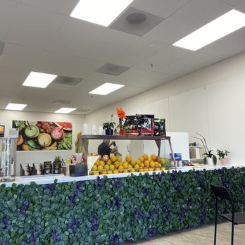 Farm Fresh Juice Smoothie - Juice Bars & Smoothies Near Me - Escondido, California Farm Fresh Juice Smoothie - Juice Bars & Smoothies Near Me - Escondido, California