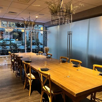 Juniper by Tonic - Board Room is private room that seats 16. - Venues & Event Spaces Near Me - Wilmington, Delaware Juniper by Tonic - Board Room is private room that seats 16. - Venues & Event Spaces Near Me - Wilmington, Delaware