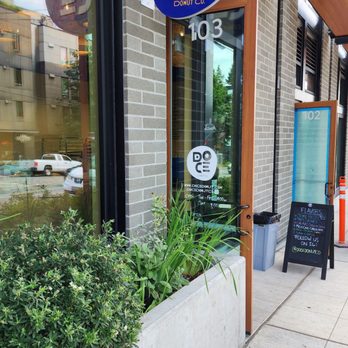 Doce Donut Co - Exterior, wow no line?! (7/25/23) - Donuts Near Me - Seattle, Washington Doce Donut Co - Exterior, wow no line?! (7/25/23) - Donuts Near Me - Seattle, Washington