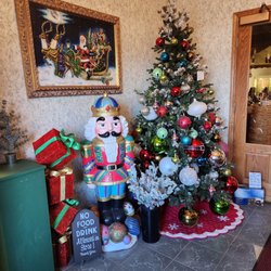 Kristmas Kringle Shoppe