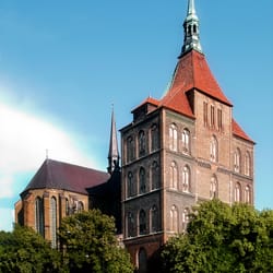 Galerie Arppe - Unsere Nachbarin: die Marienkirche
