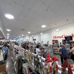 Homegoods - Plan 45 minutes to check out