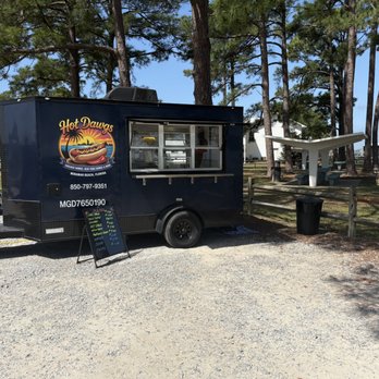 Hot Dawgs - Food Trucks Near Me - Destin, Florida Hot Dawgs - Food Trucks Near Me - Destin, Florida