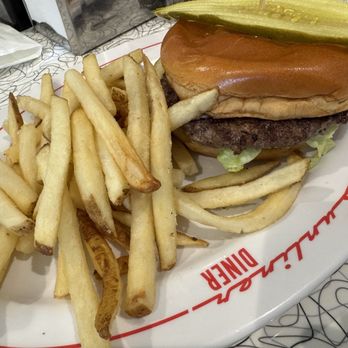 Sunliner Diner - Diners Near Me - Gulf Shores, Alabama Sunliner Diner - Diners Near Me - Gulf Shores, Alabama