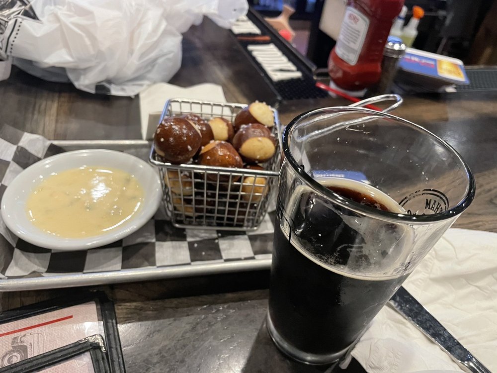 Tailgate Tavern