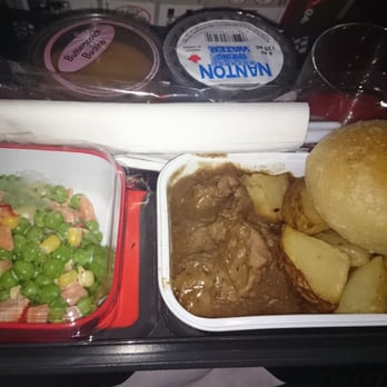 Qantas - Beef dinner, LAX to SYD - Airlines Near Me - Mascot, NSW