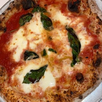Harlow's - Margherita Pizza - Pizza Near Me - Lakewood, Ohio