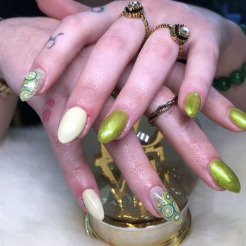 ALIBI Nail + Beauty Bar - Nail Salons Near Me - Miami, Florida