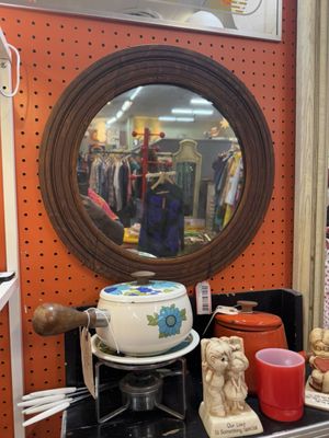 Red Owl Collective by null