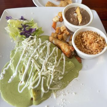 El Catrin - Chicken Enchiladas - Mexican Near Me - Warrenton, Oregon El Catrin - Chicken Enchiladas - Mexican Near Me - Warrenton, Oregon