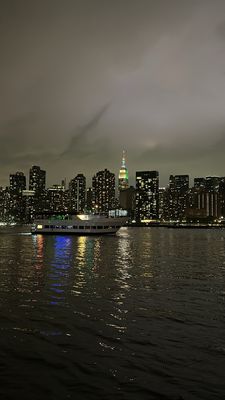 Gantry Plaza State Park by null