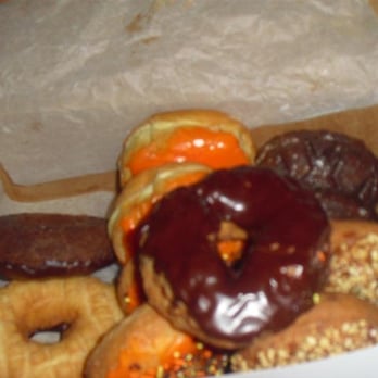 Spunky Dunkers Donuts - A dozen yummy donuts! - Donuts Near Me - Palatine, Illinois