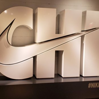 Nike Chicago - chi - Shoe Stores Near Me - Chicago, Illinois