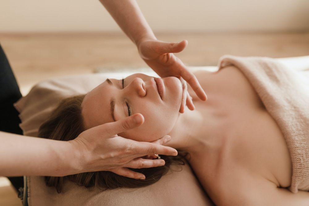 Releaf Spa Logo