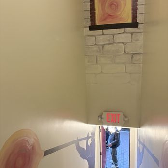 Gaffer Inn - Street entrance from front - Hotels Near Me - Corning, New York