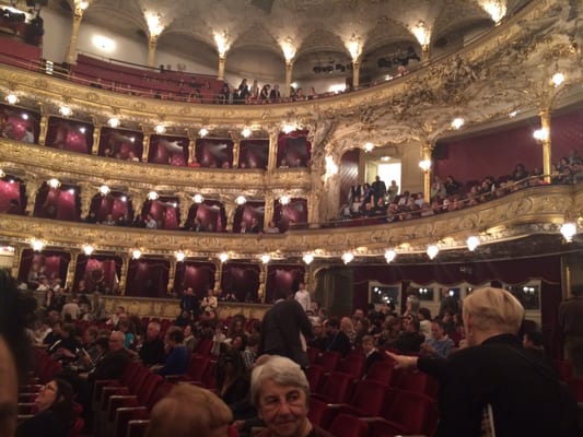 State Opera by null