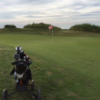 Willow Hill Golf Course - I made the putt for birdie! - Golf Near Me - Northbrook, Illinois