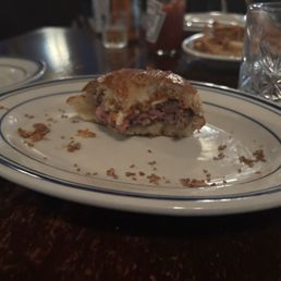 Plain cheeseburger for the kid Plain cheeseburger for the kid