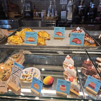 Croissante - Cake slices - Cafes Near Me - Santa Clara, California