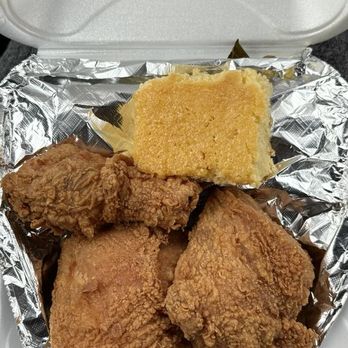 Shut Em Down Authentic Southern Restaurant - fried chicken, dark with cornbread - Southern Near Me - Jacksonville, Florida Shut Em Down Authentic Southern Restaurant - fried chicken, dark with cornbread - Southern Near Me - Jacksonville, Florida