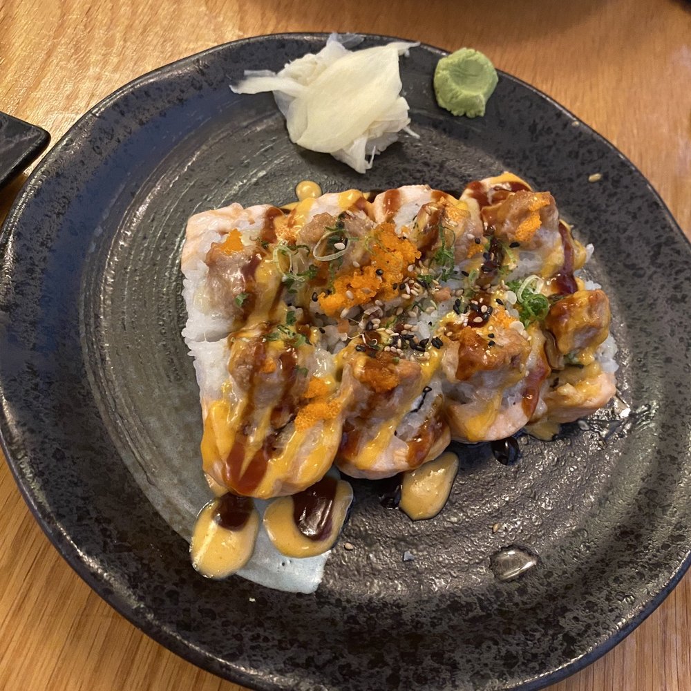 Tokyo House Restaurant - Bakes L Baked Lobster Roll - Sushi Bars Near Me - Everett, Washington
