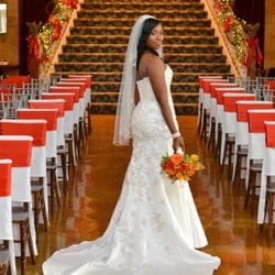 Carahills I "The Estate" - Whether you have 50 or 200 guests, let us make your dream wedding come true!