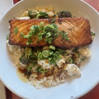 Big Lug Canteen - Korean salmon - Breweries Near Me - Indianapolis, Indiana Big Lug Canteen - Korean salmon - Breweries Near Me - Indianapolis, Indiana