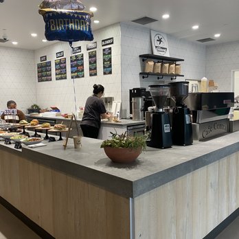 Caffe Central - Order counter - Cafes Near Me - San Francisco, California